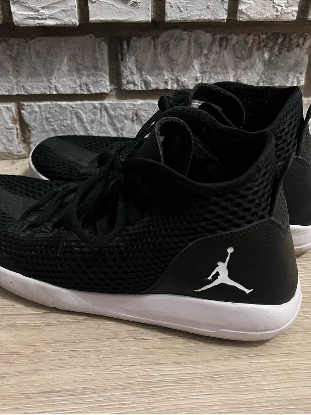 Jordan breathable knit